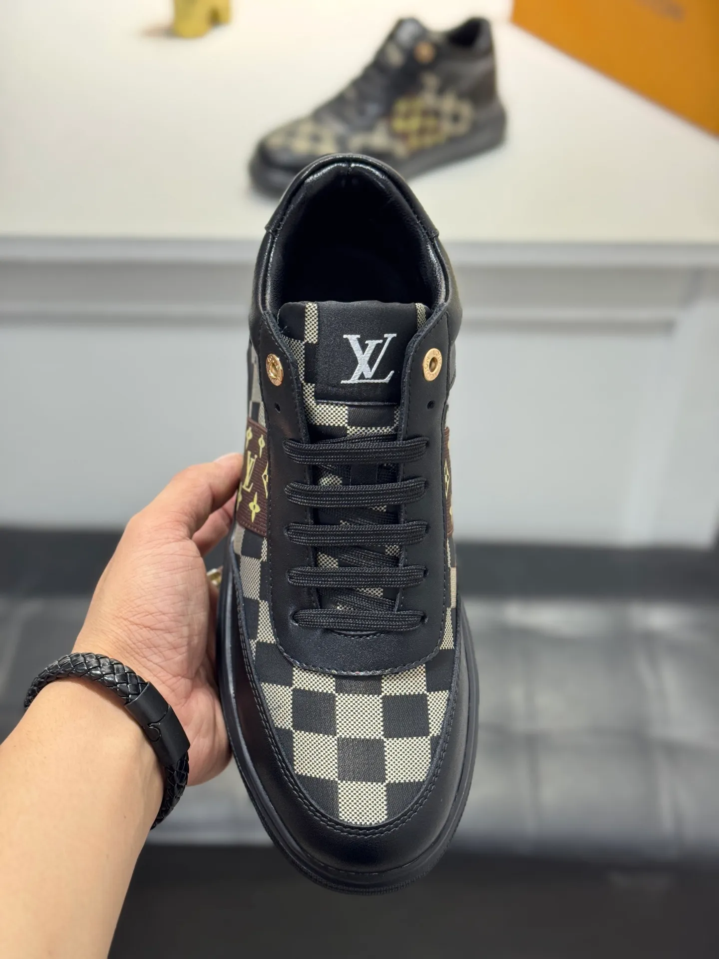 Men's Men's Shoes 💰420 [New Style] 🌂🌂Louis Vuitton😘L Luxurious new men's high-top sports boots, the upper is made of cowhide stitched with Lv plaid, and the style is fashionable. The sheepskin lining is high-end and comfortable, and the original rubber outsole is light and wear-resistant! Purely handmade, details determine quality! Size: 38-44<45 customized